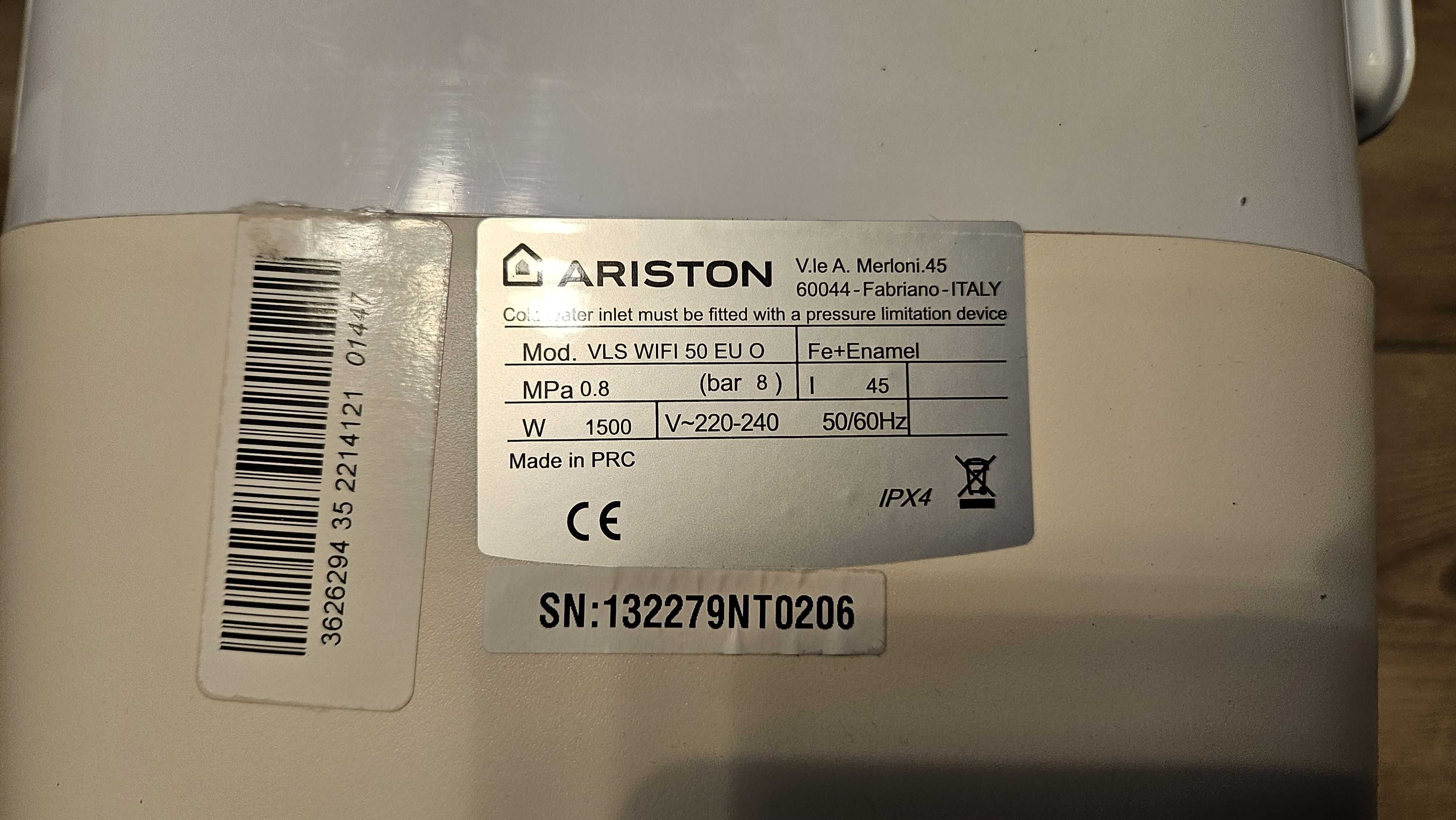 Ariston VELIS WIFI 50 - Płaski bojler elektryczny