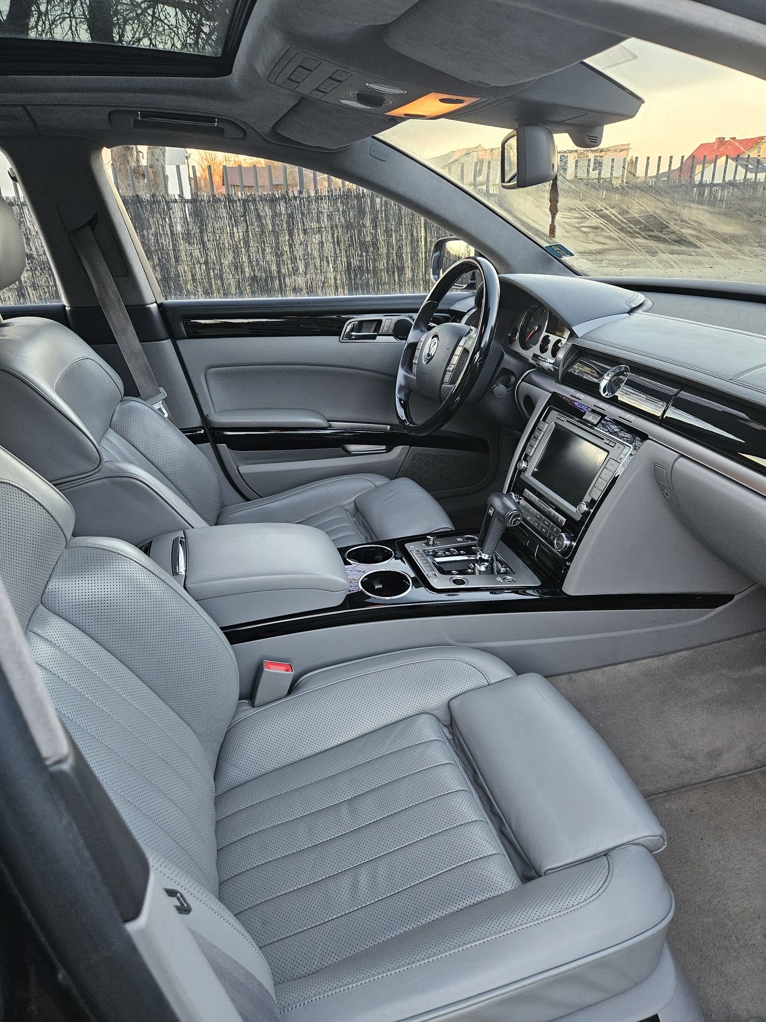 Volkswagen Phaeton 4.2 v8