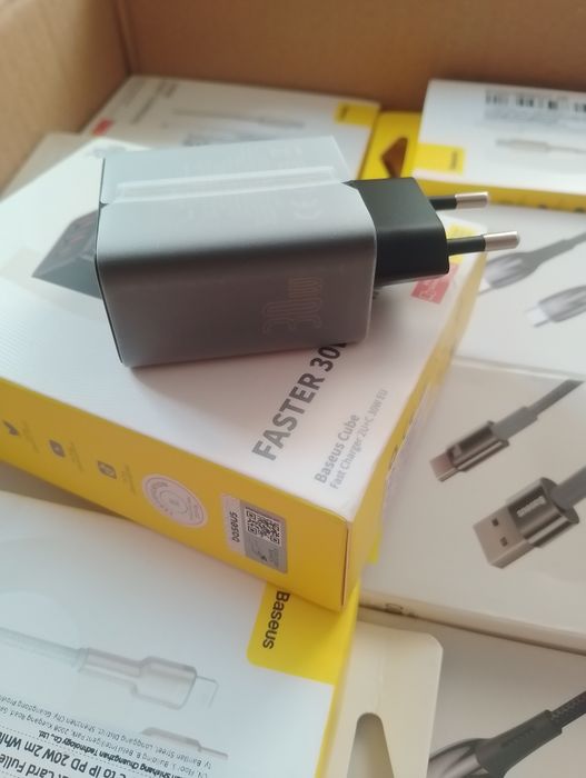 Зарядний блок Baseus 30w(юсб+юсб+тайпс)