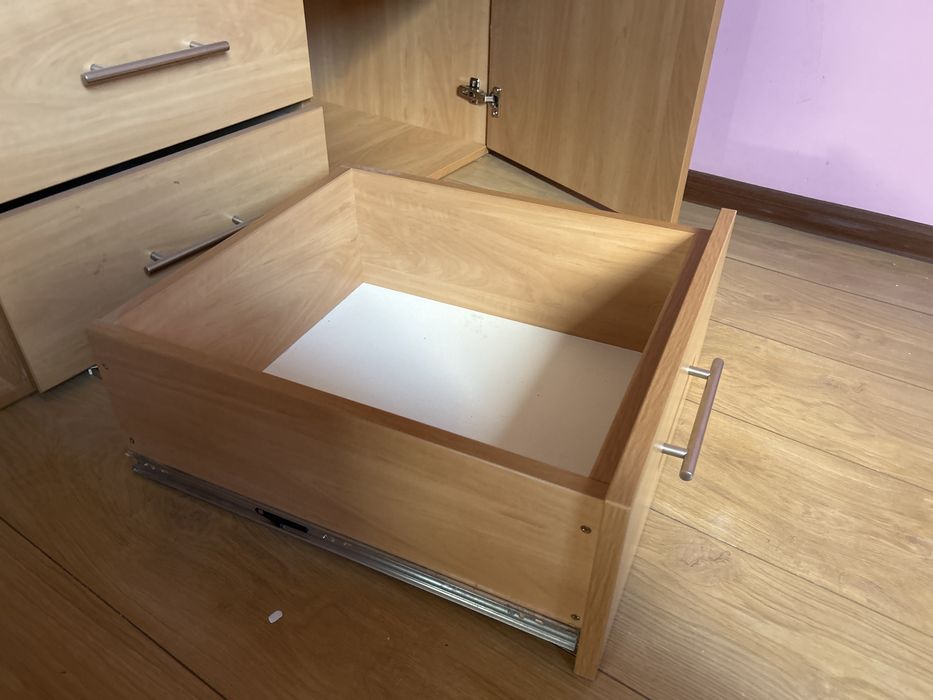 Duża szafa plus komoda 2w1