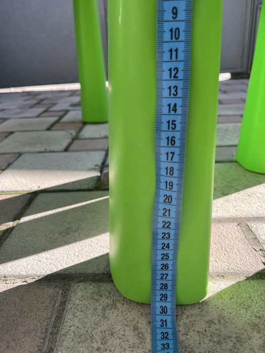 Дитячий стол і стільці