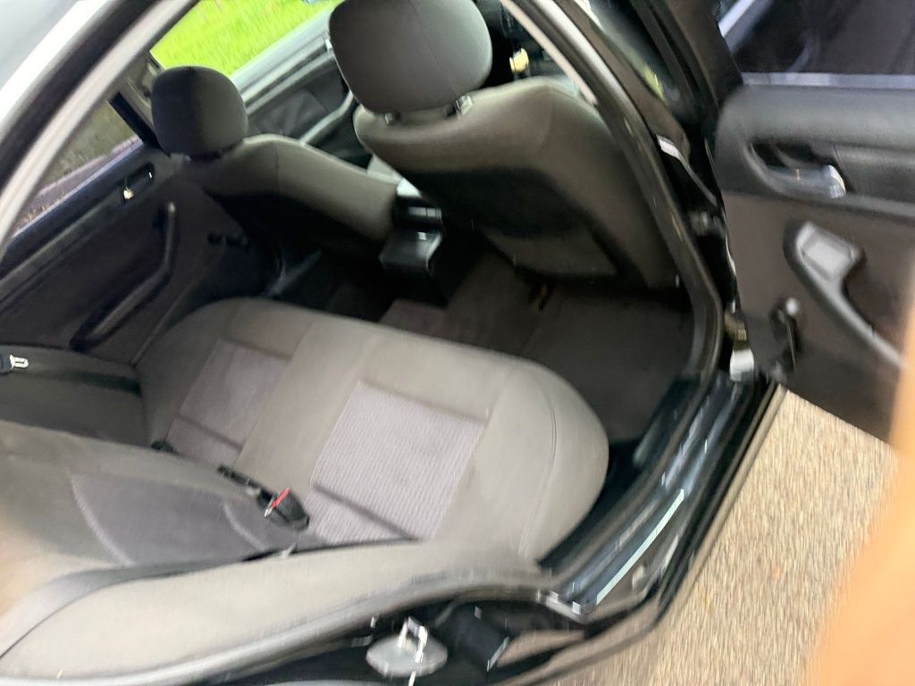 BMW E46 lift m54b22 R6 bez korozji piękny kolor alusy klima piękna !!