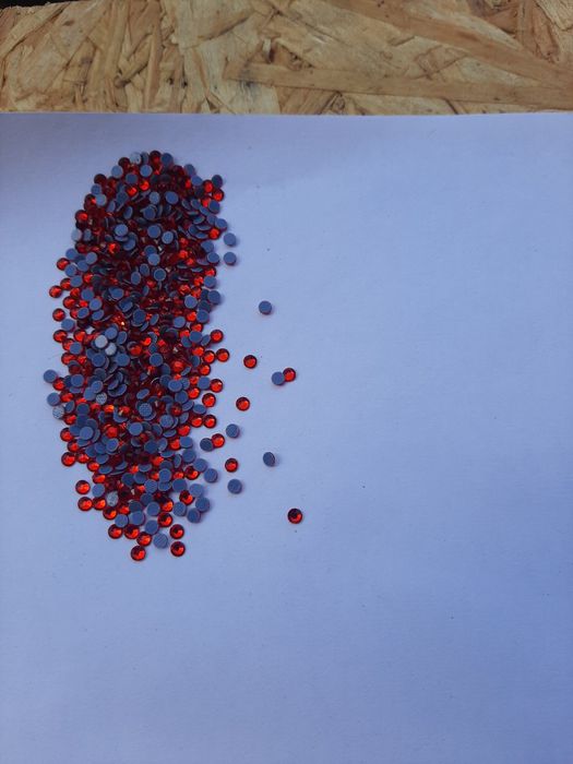 Стразы (1000/1440 шт)