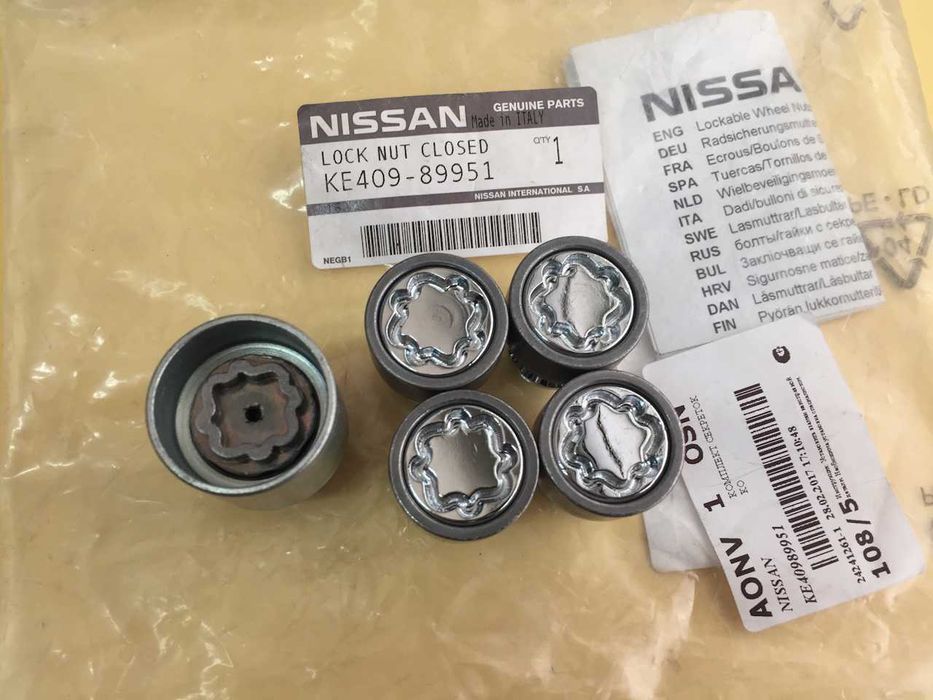 Гайки секретки Ниссан Кашкай М12х1,25х25мм 2 ключа Секретки Nissan OEM