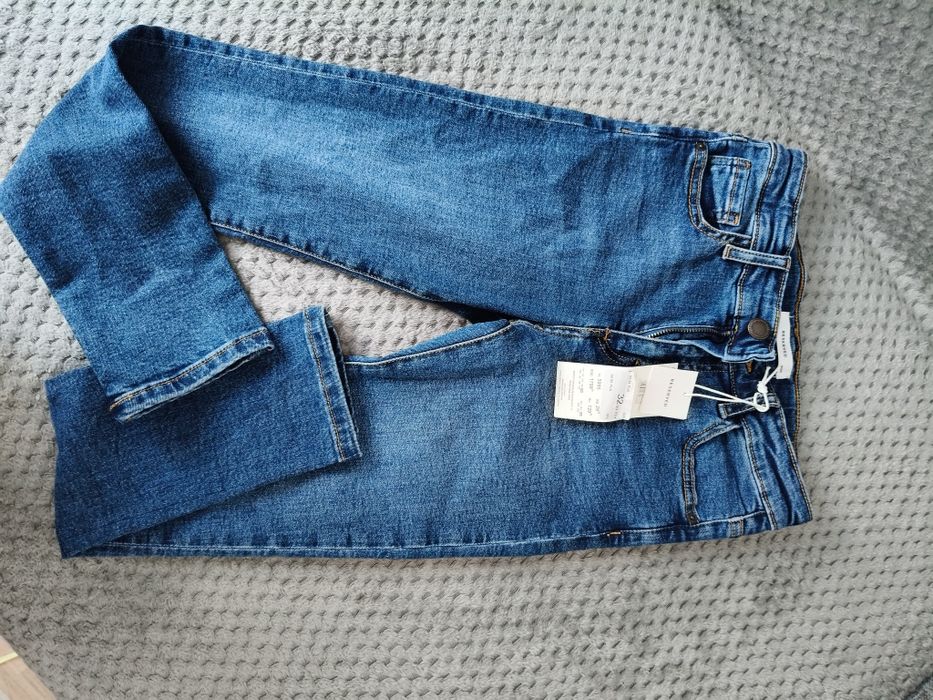 Nowe z metką spodnie dla dziewczynki Reserved 140