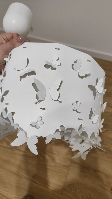 Żyrandol dla dziewczynki motylki