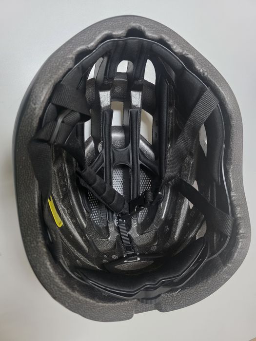 Capacete Abus - Preto M