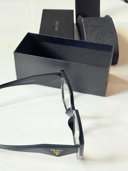 Prada pprawki korekcyjne