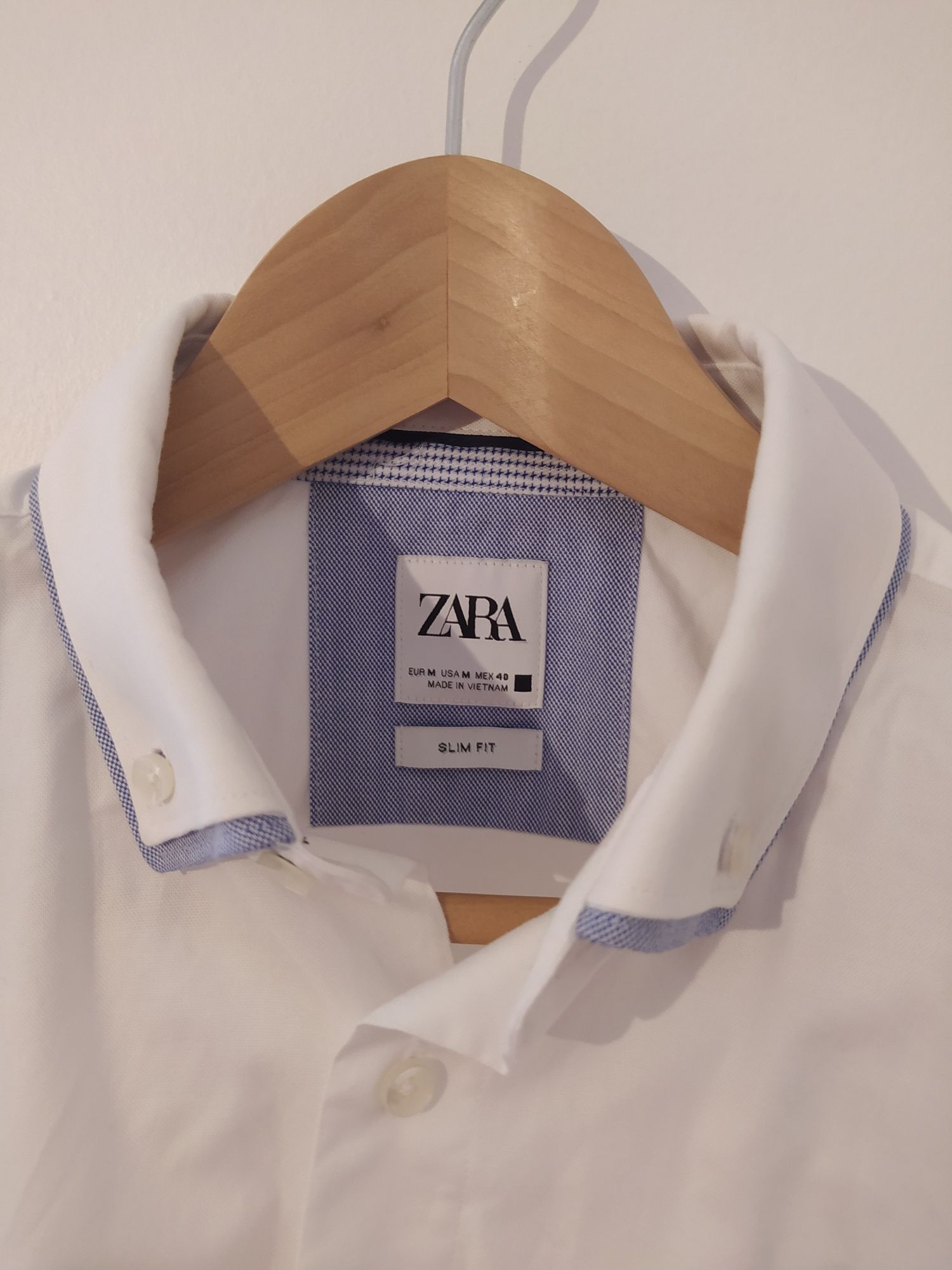 Camisa Zara tamanho M slim fit