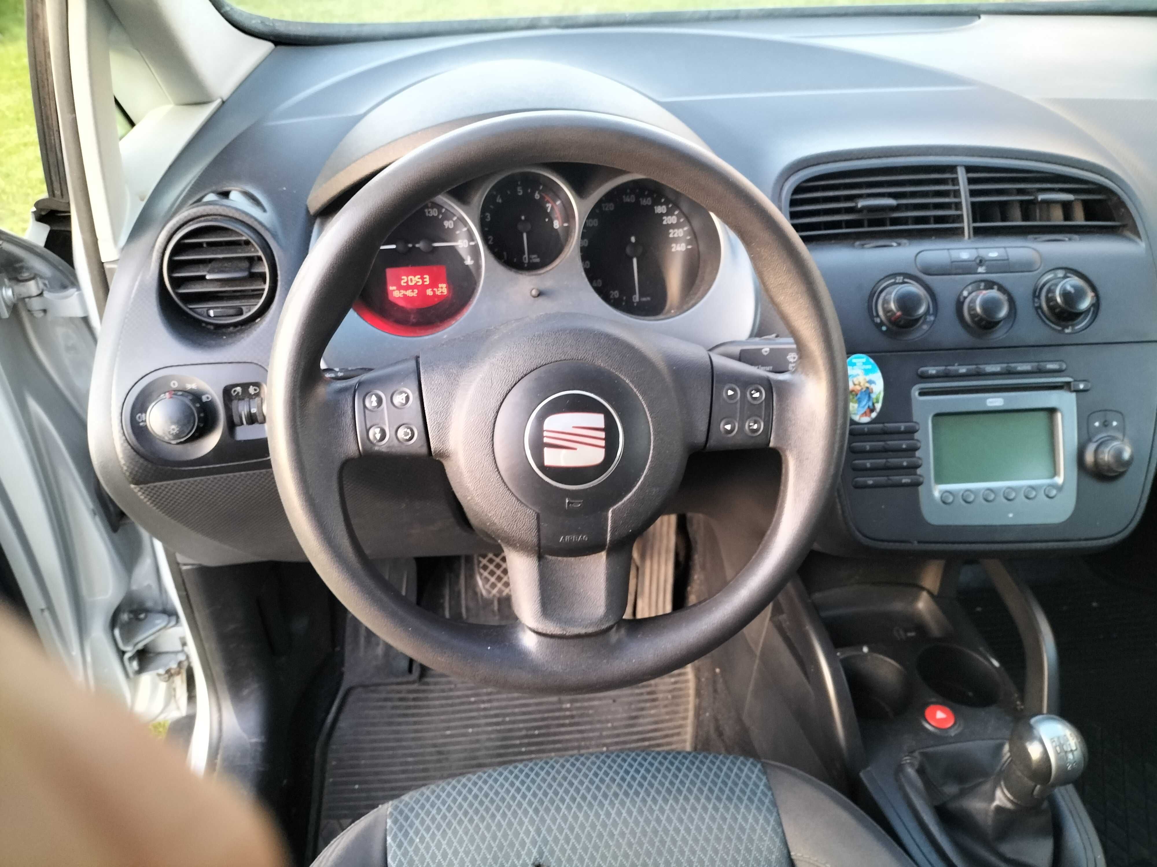 Seata Altea 1.6 benzyna