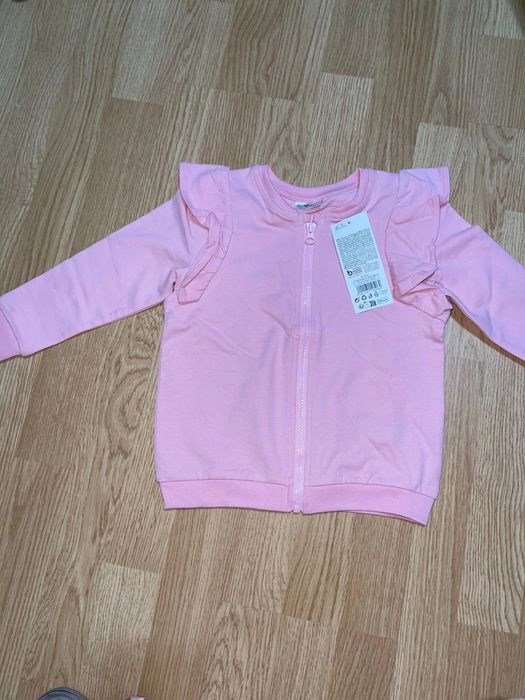 Дитячі речі на дівчинку