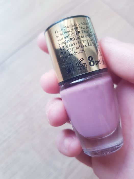 Nowy lakier do paznokci marki Lovely 8ml