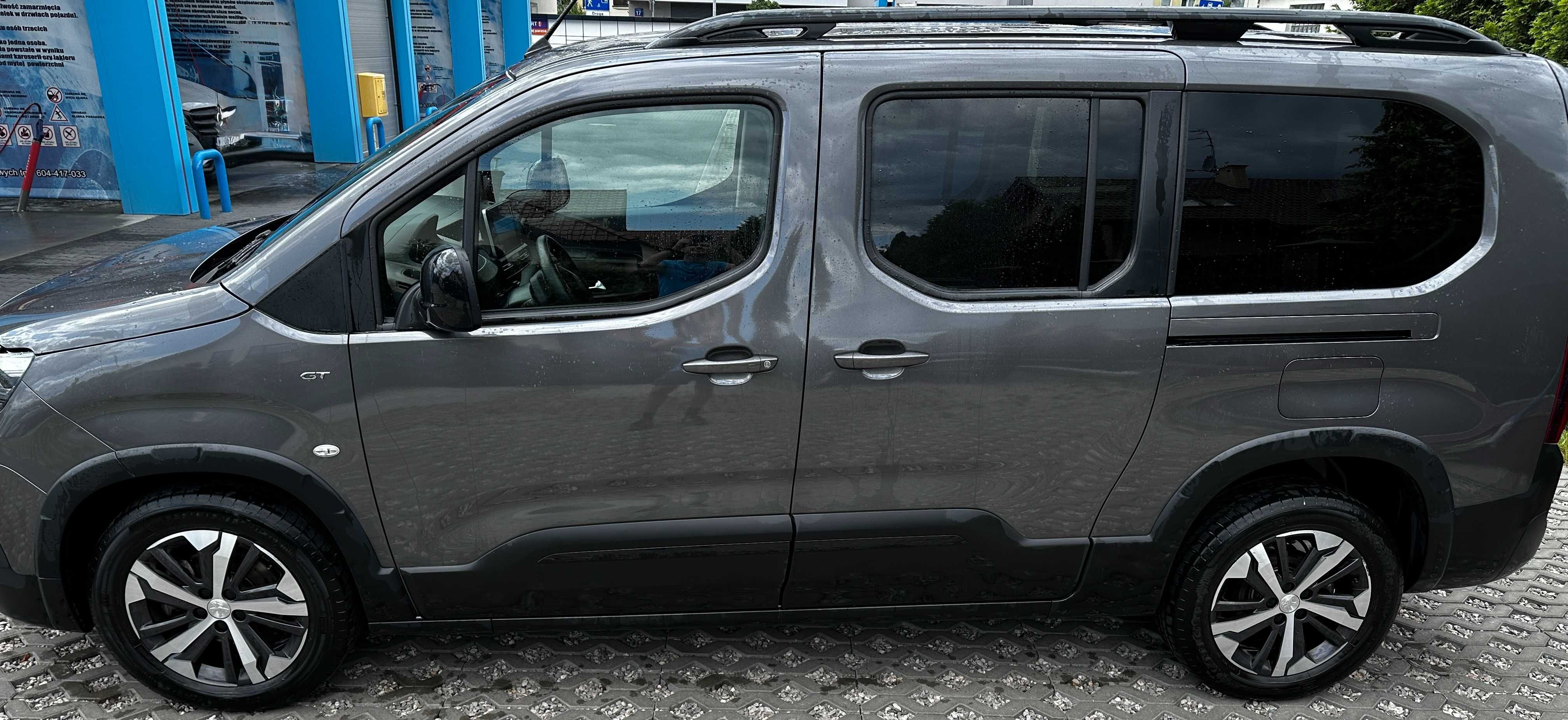 Peugeot Rifter 7os. 130km long GT PL salon