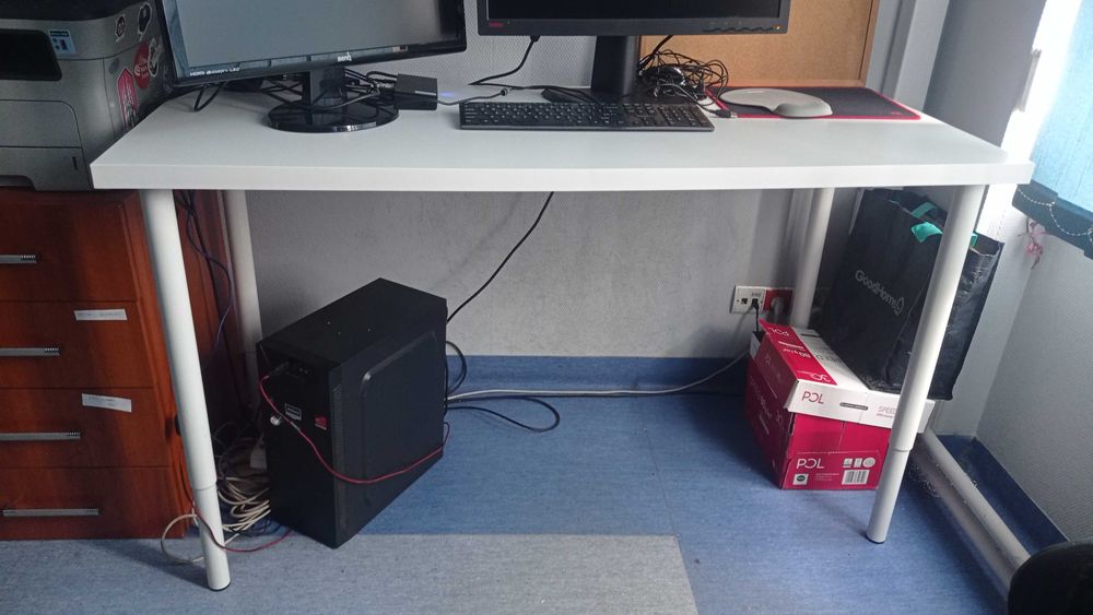 Sprzedam biurka Ikea