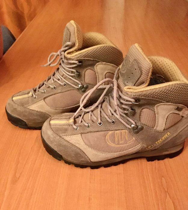 Супер удобные женские горнолыжные ботинки Tecnika