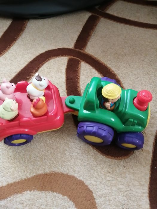 Traktor ze zwierzątkami.