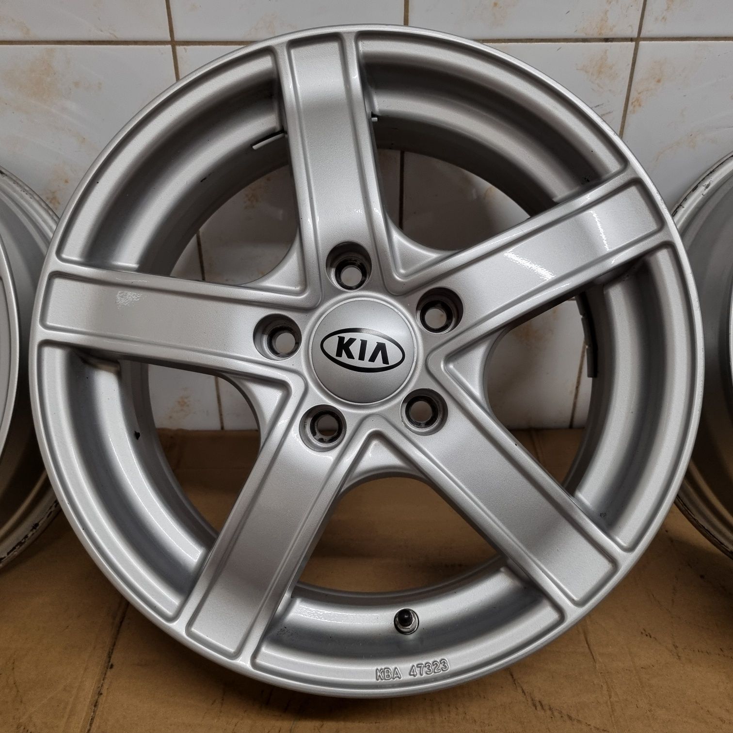 Alufelgi 16" KIA 5x114,3 ET45 6,5Jx16 + czujniki