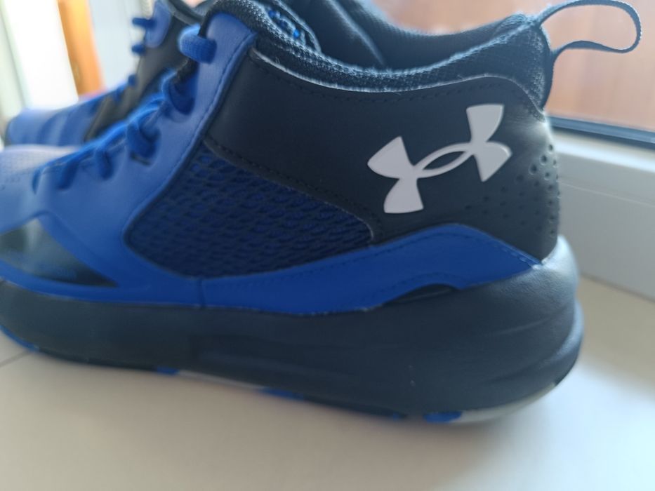 Оригінальні кросівки Under Armour