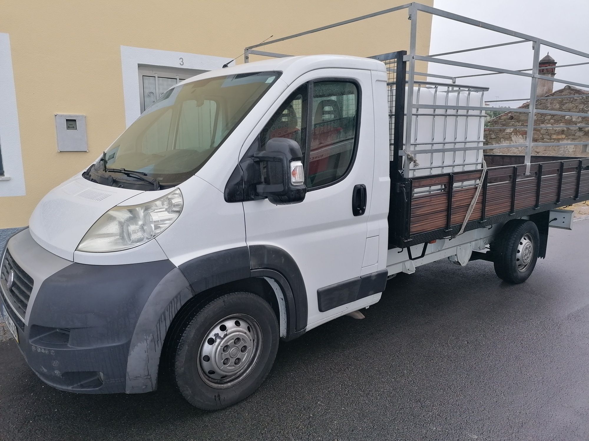 Fiat ducato de 2012 de caixa aberta