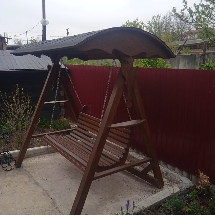 Продаж качелів кого цікавить звоніть