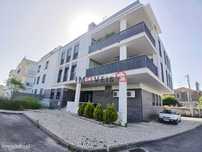 Apartamento T1 mobilado e com garagem - centro da cidade