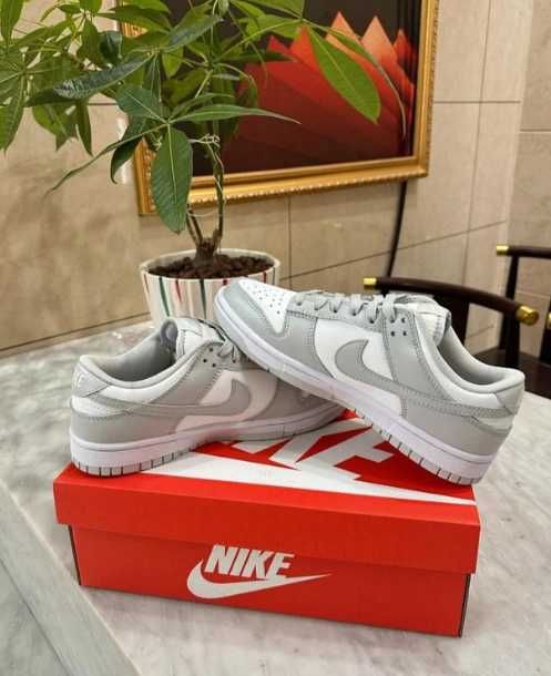 koszykówki "Nike Dunk Low Grey Fog R.40.5
