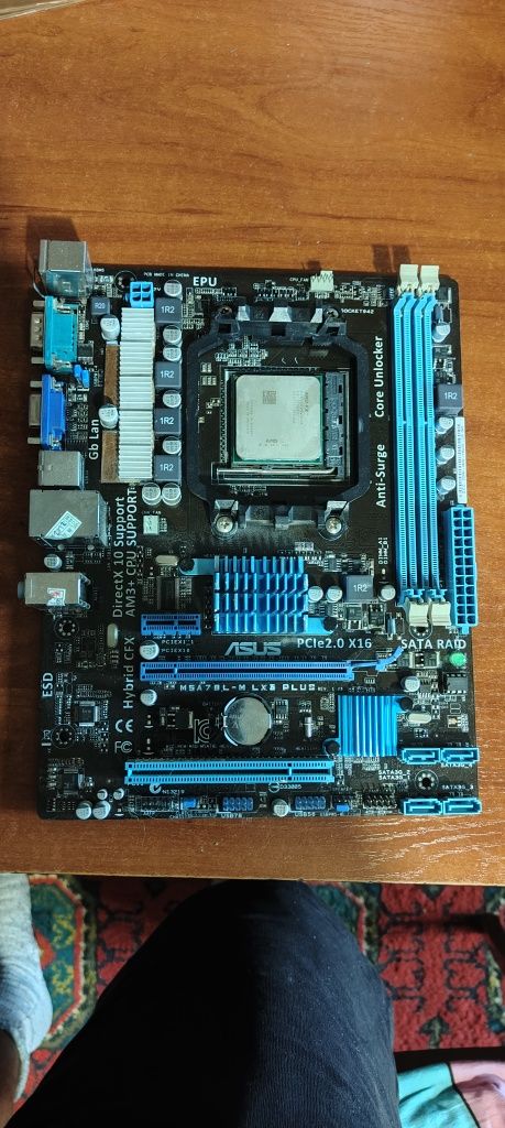 Материнська плата ASUS M5A78l  AM3+ DDR3