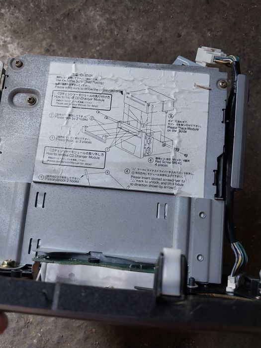 Продам штатный магнитофон на Mazda 6