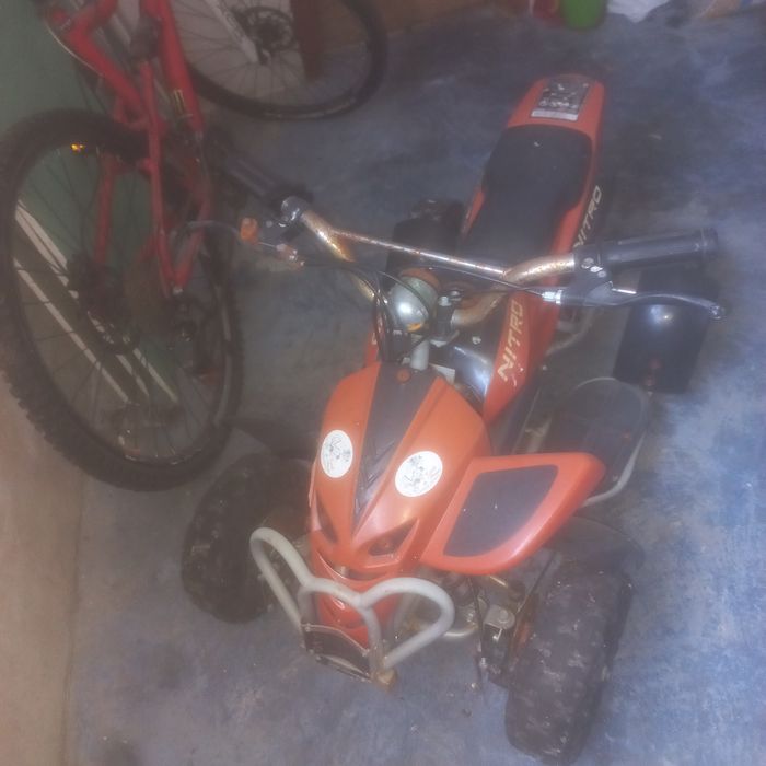 Moto quatro criança motor eléctrico