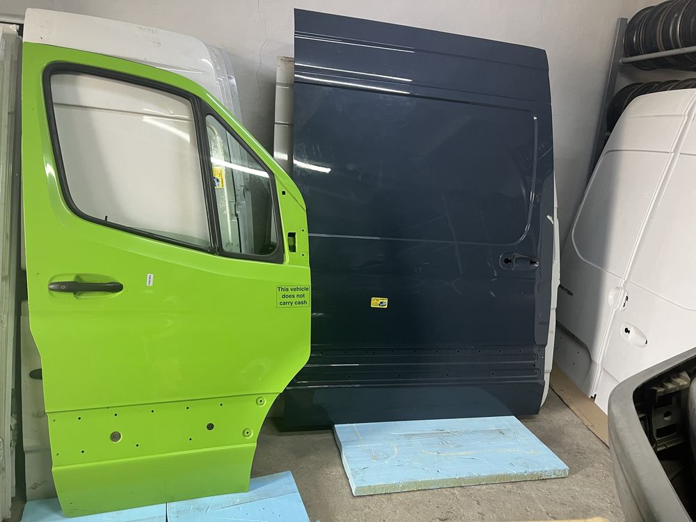 дверка права ліва передня mercedes Sprinter w907 w910 2018-2024