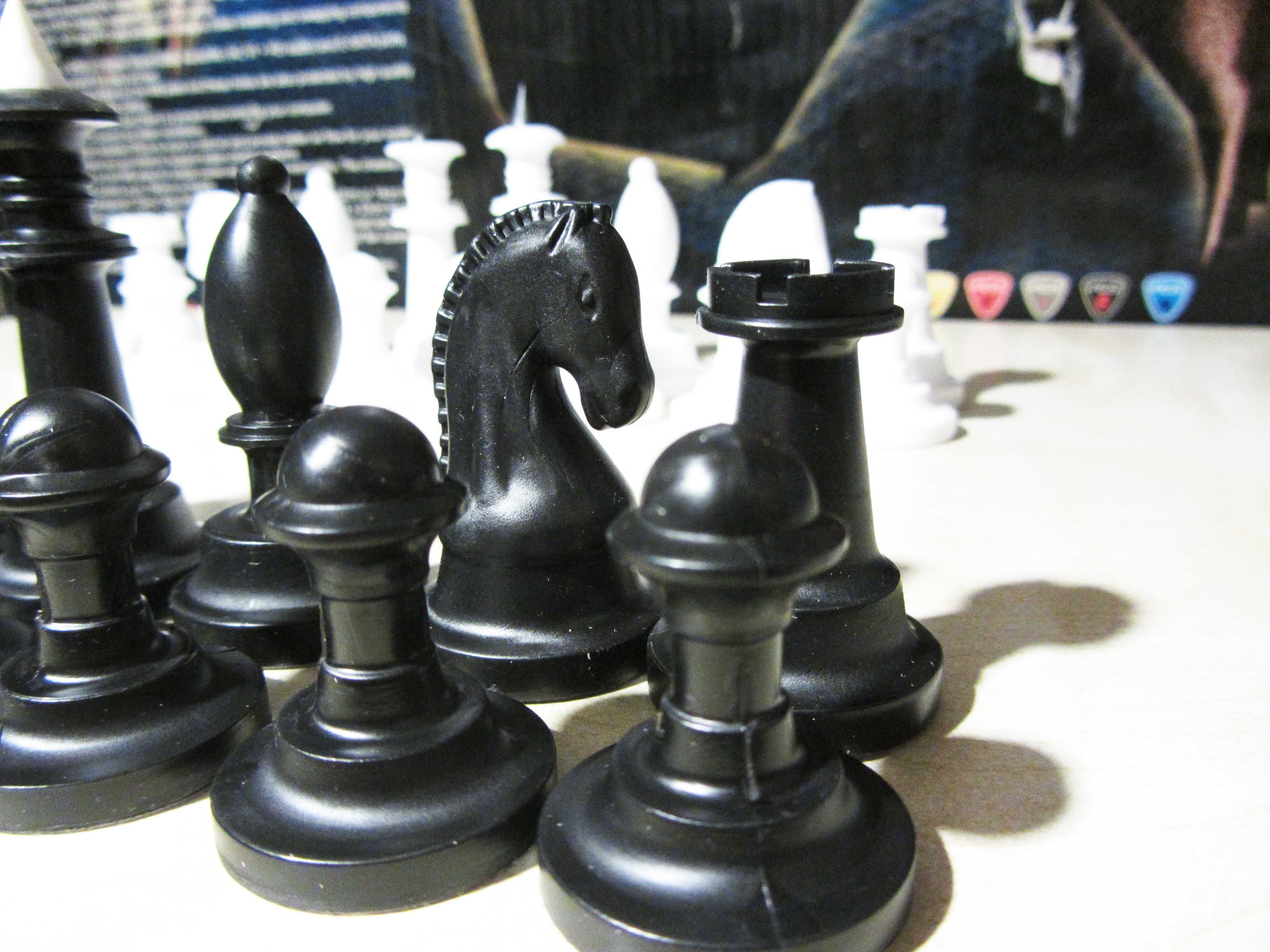 шахматы набор шахматных фигур, новый, отличный подарок