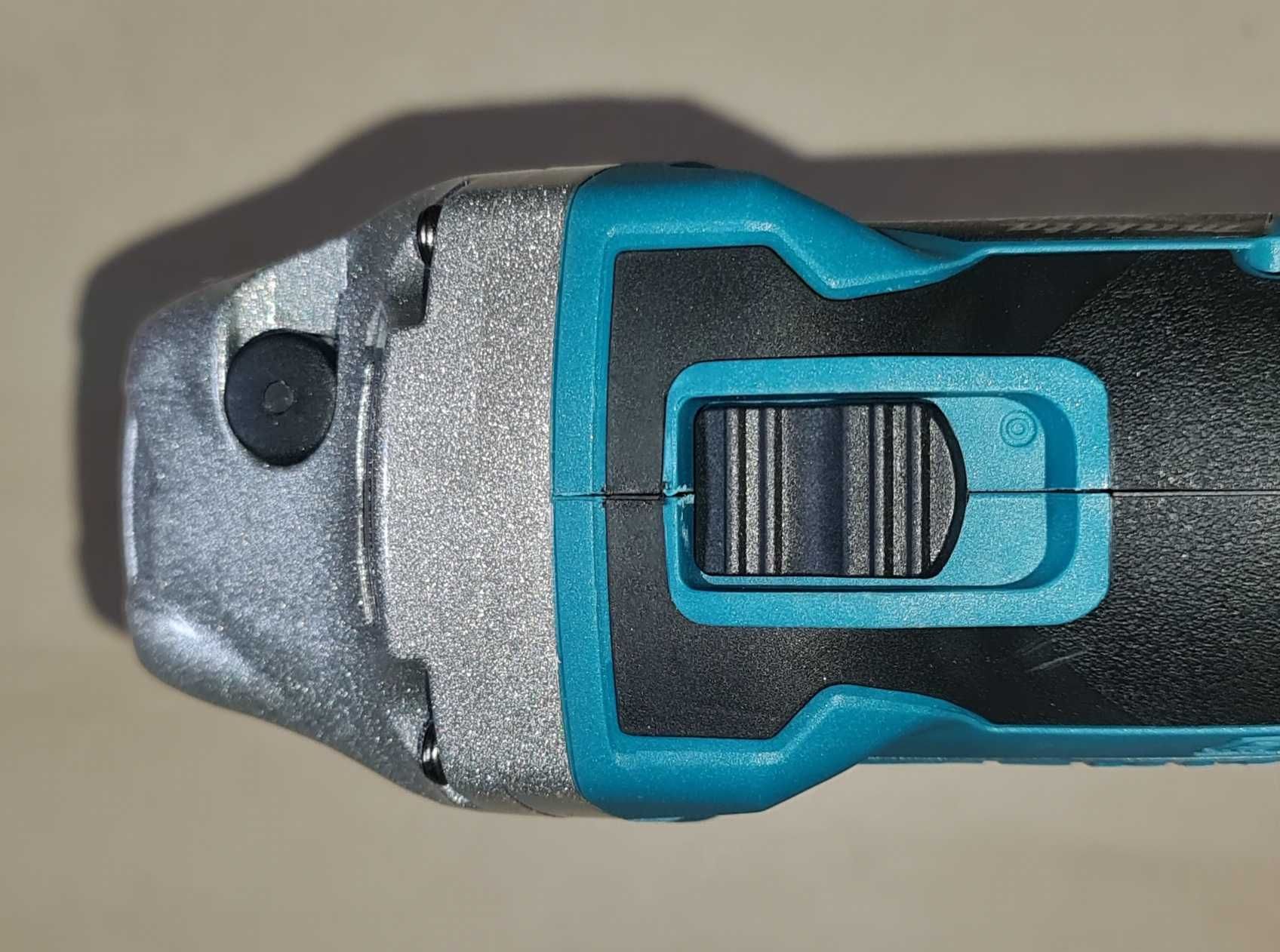 Szliierka kątowa Makita 18V body
