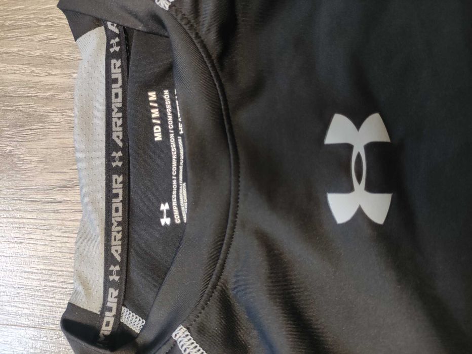 Компресійна футболка Under Armour