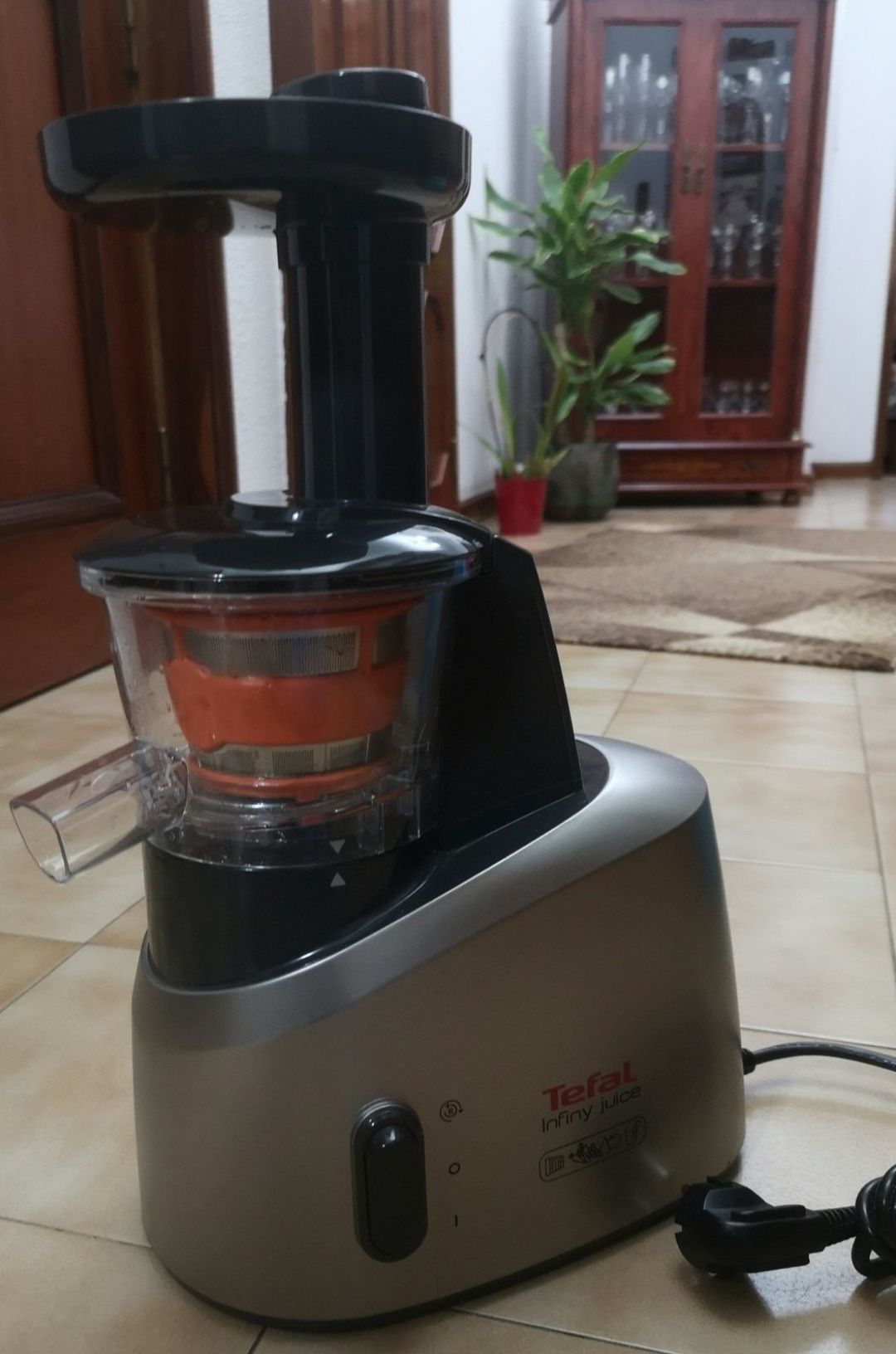 Máquina de sumos tefal