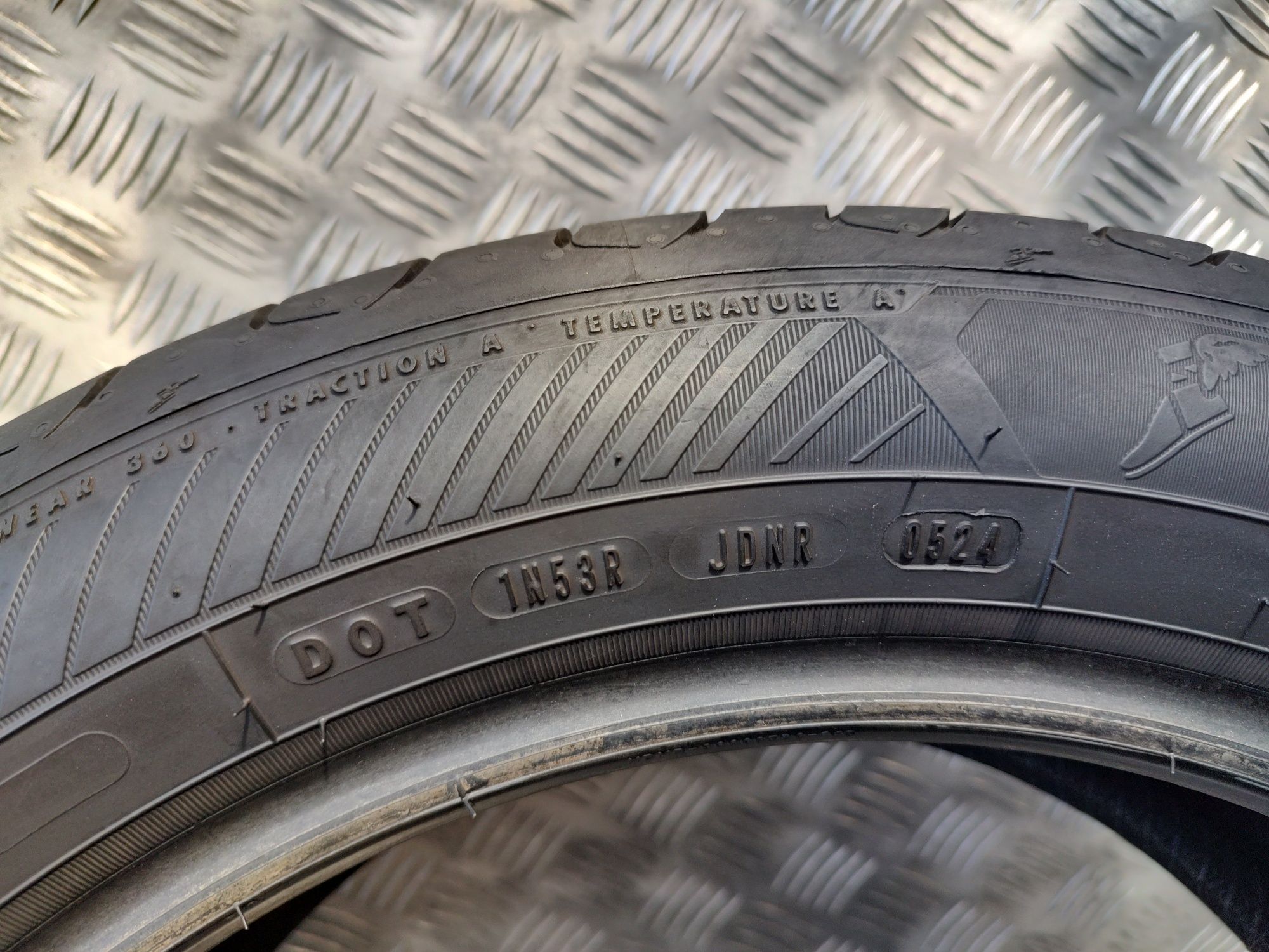 215/55/17 Goodyear Efficient Grip Performance 2 2024r