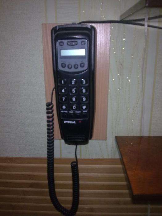 Продам cтационарный безпроводнсй телефон СDMA NEWTON