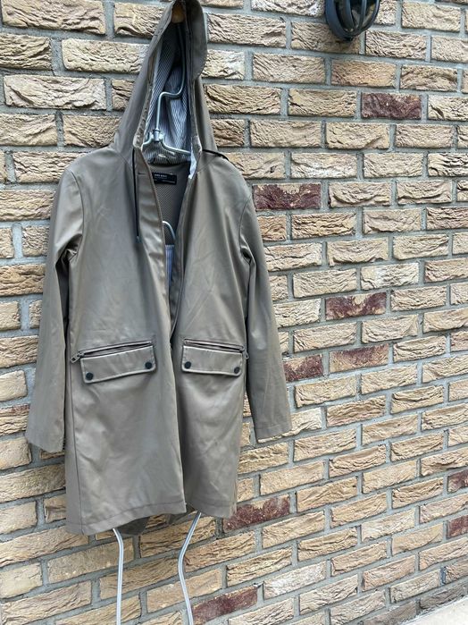 kurtka typu "parka" od deszczu, Zara
