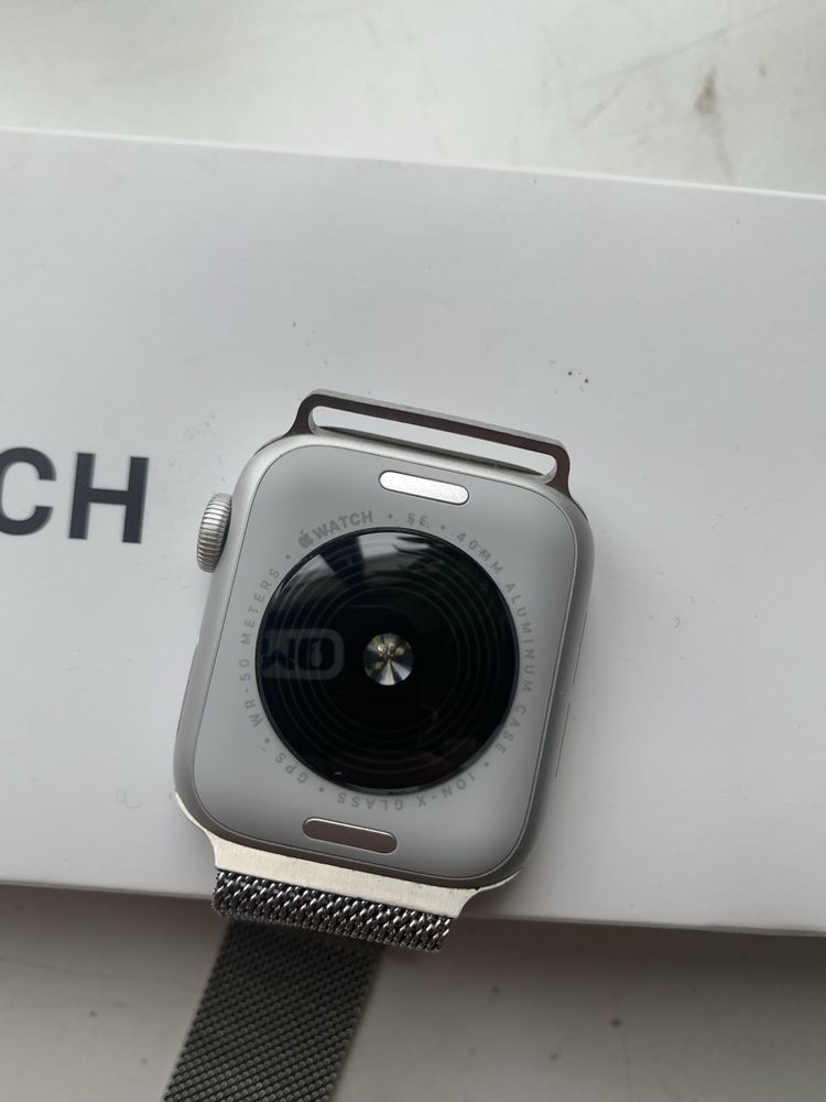 apple watch SE 2 40mm