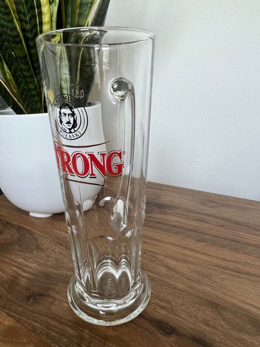 wysoki kolekcjonerski kufel STRONG - nowy