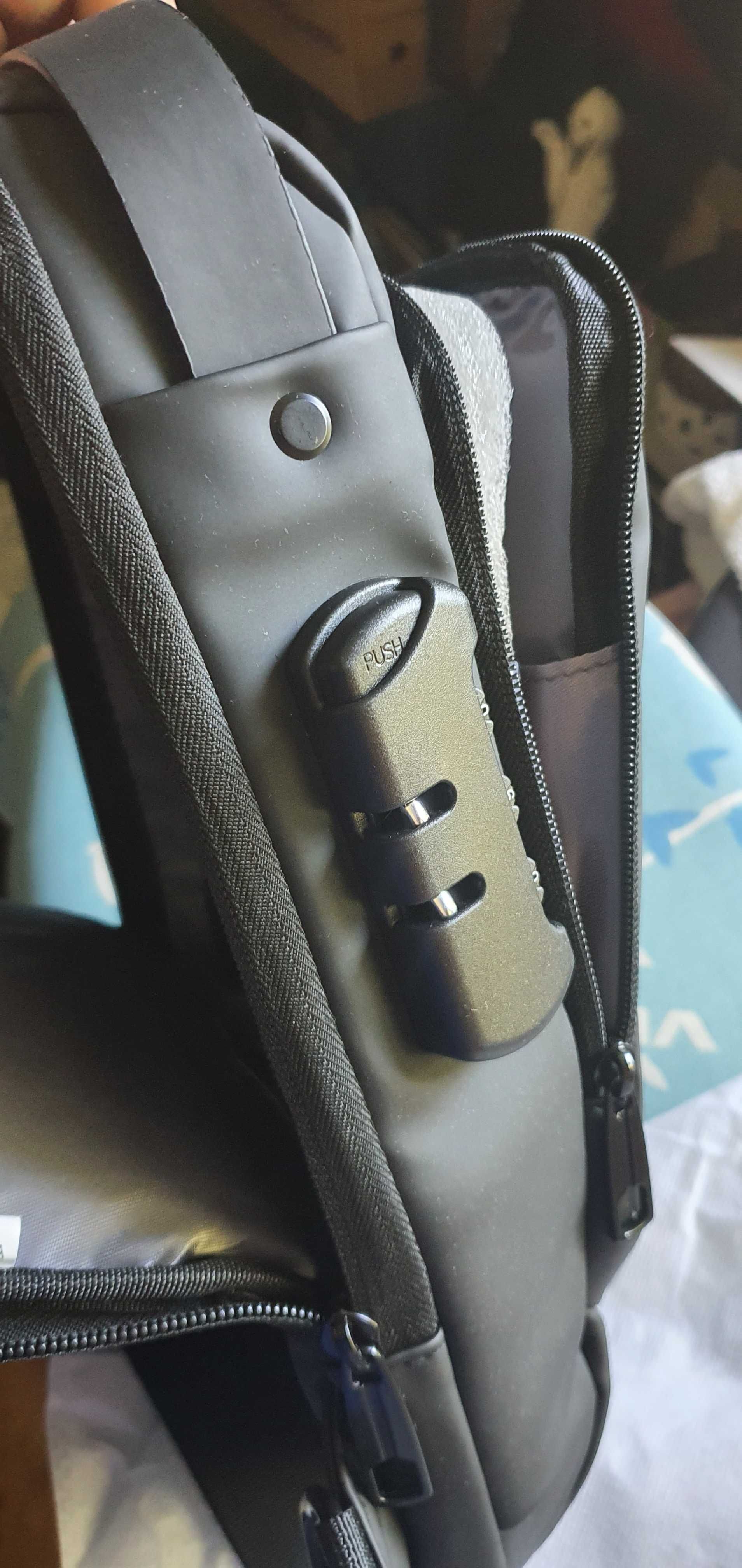 Plecak na ramię Fasion, antykradzieżony system TSA, USB, mały, zgrabny