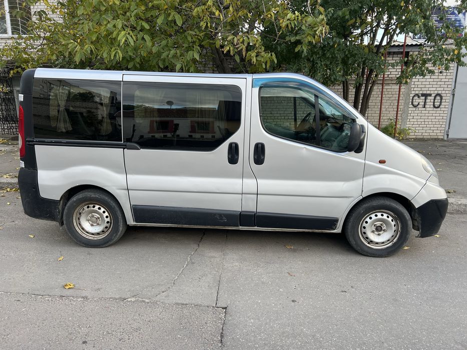 Opel Vivaro 2.5дт Пассажир!