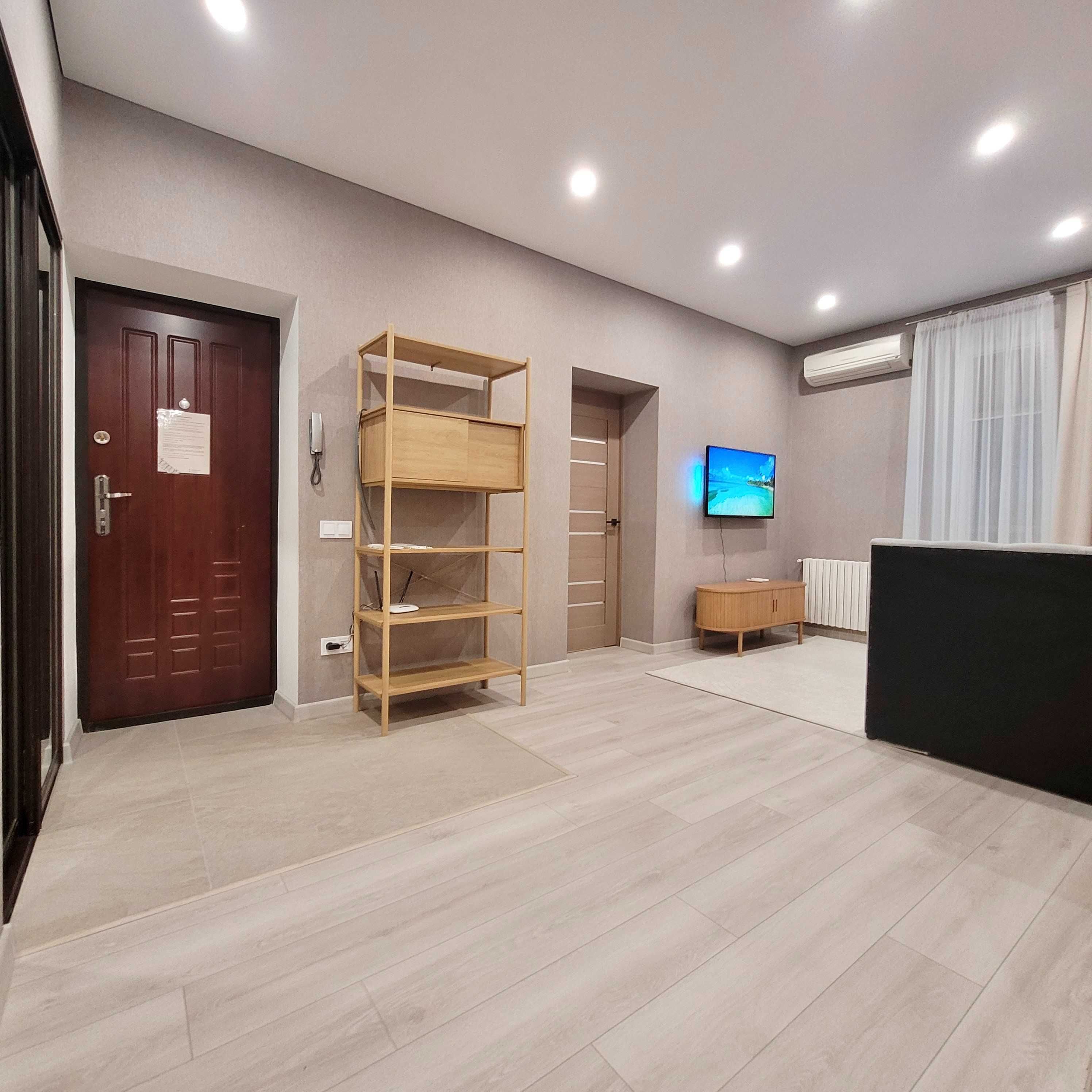 ApartPoltava  двокімнатні апартаменти ПОДОБОВО Premium Relax з ДЖАКУЗІ