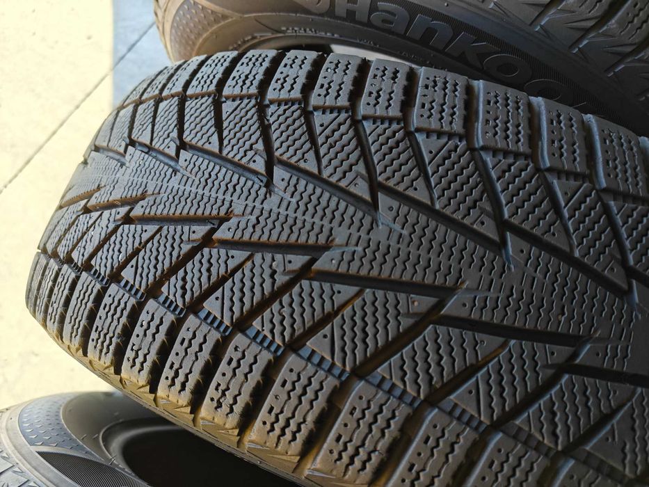 R16 205 60 Hankook Winter I*cept IZ2 зимові шини з категорії липучок