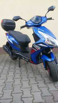 Sprzedam motocykl skuter  JUNAK 611 125  4 T stan idealny Jak Nowy