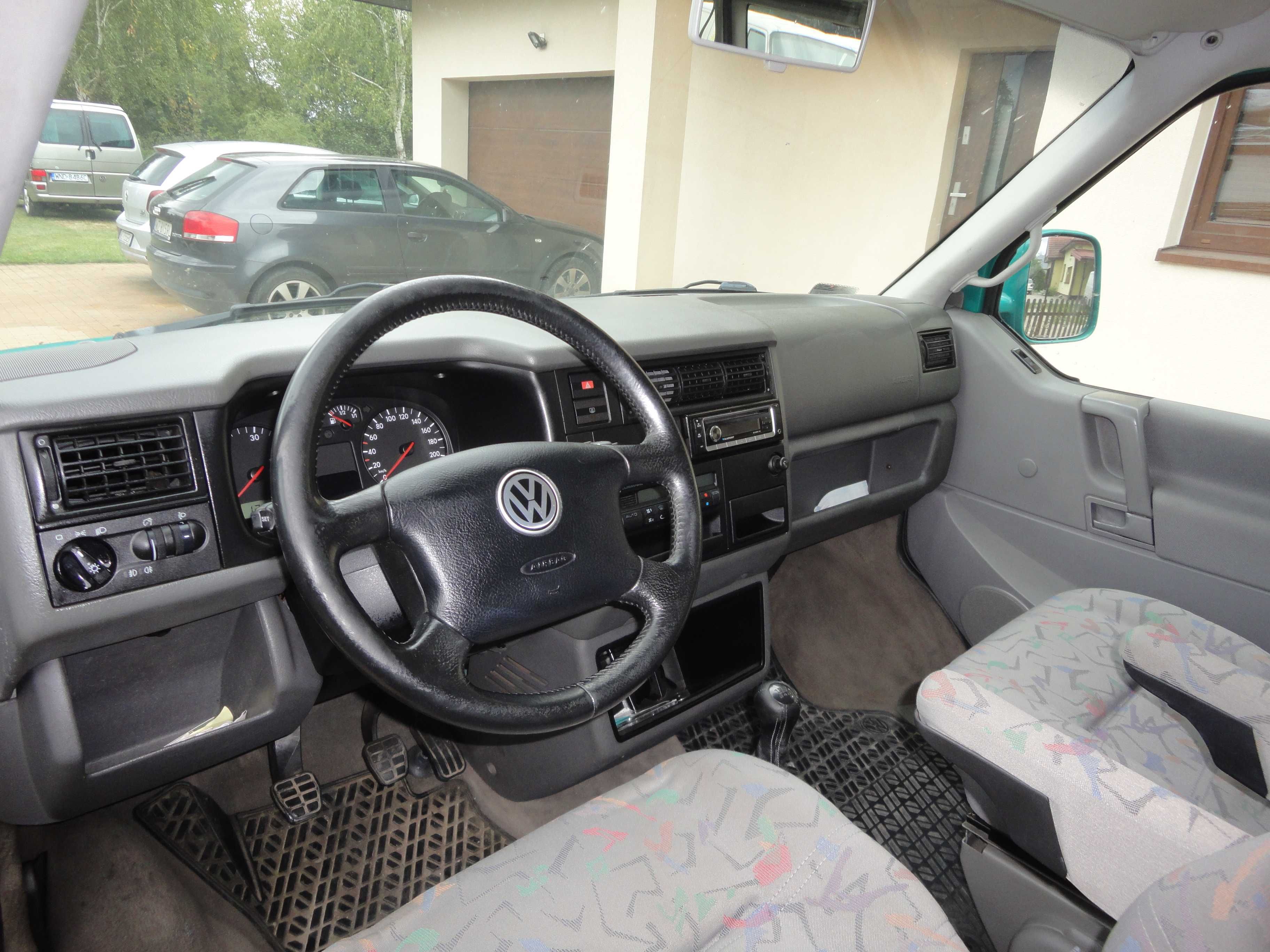 VW Transporter T4 multivan 2,5tdi 1998r. AXG 151 KONNY