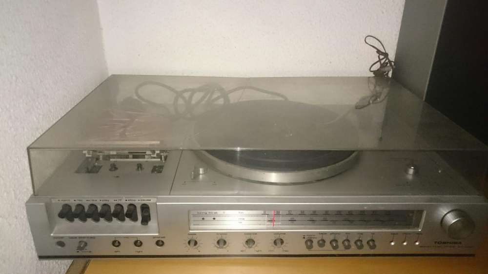 Gira discos Toshiba SM2850