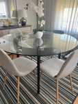 Mesa de jantar em vidro