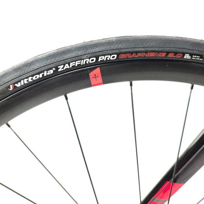 Rower elektryczny  szosowy Wilier Garda Hybrid Shimano 105 Di2  XS