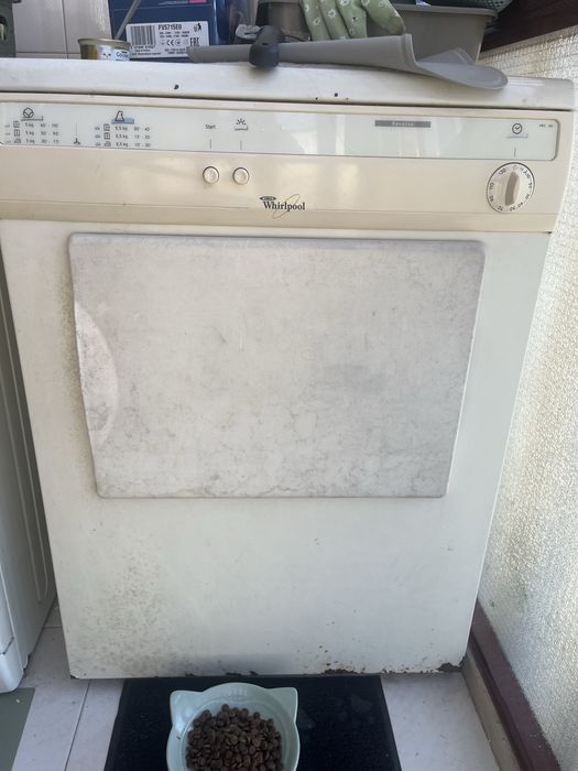 Máquina de secar roupa