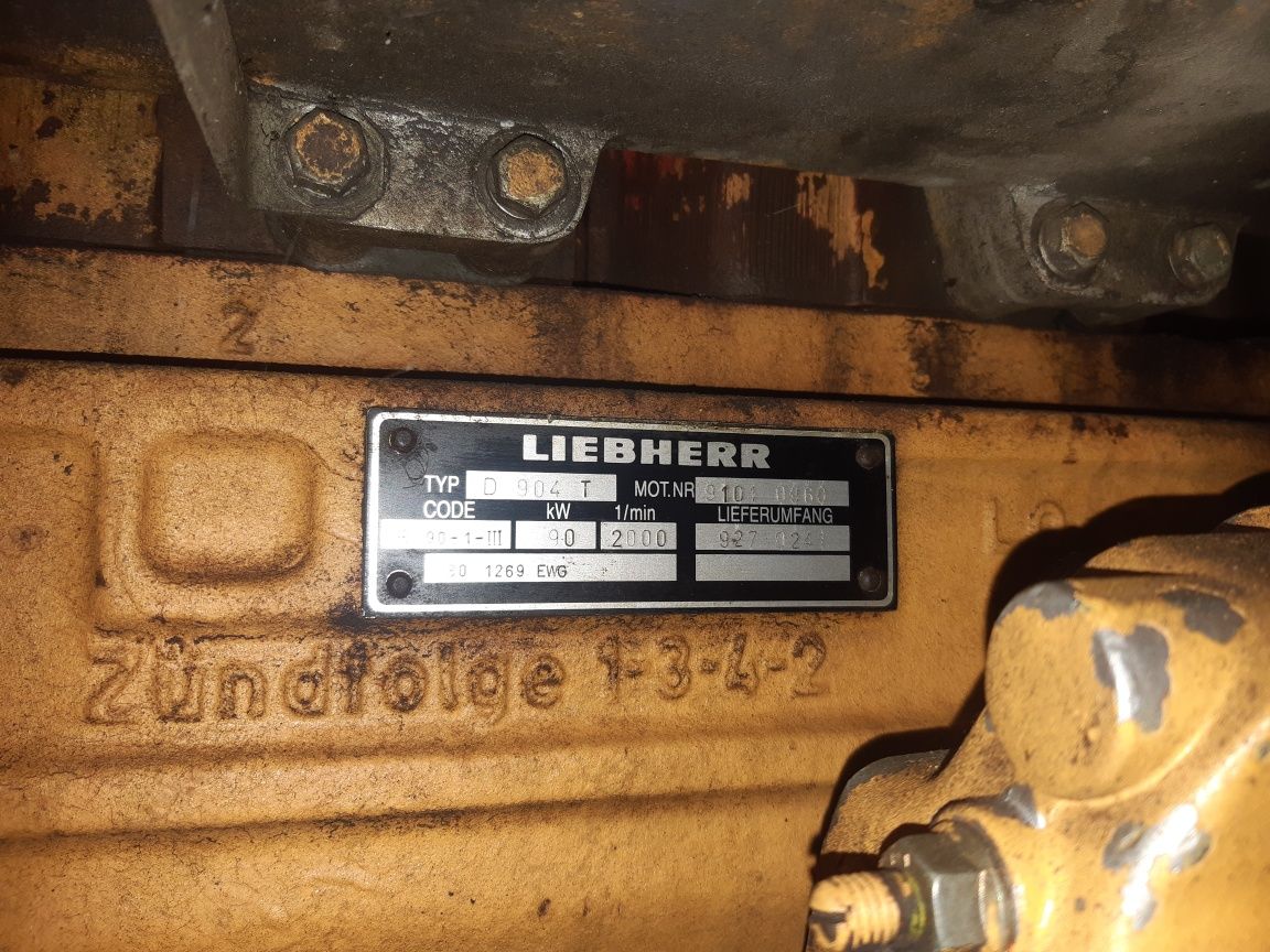 Silnik LIEBHERR D904T 90 KW części